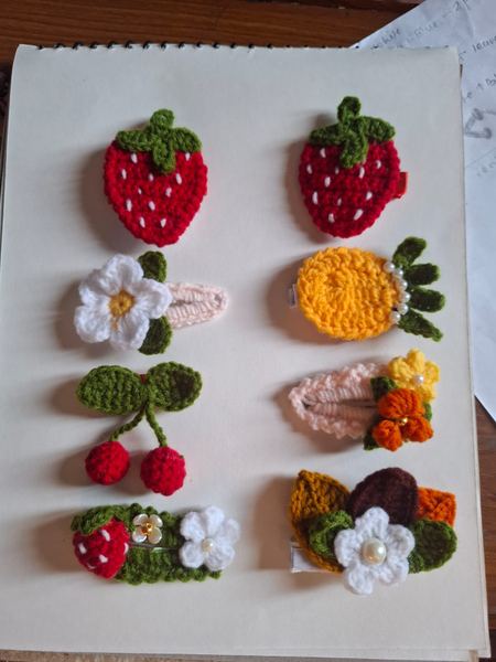 Crochet hair clips