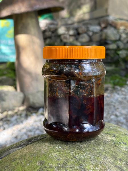 Local Buff Sukuti Gravy Achar